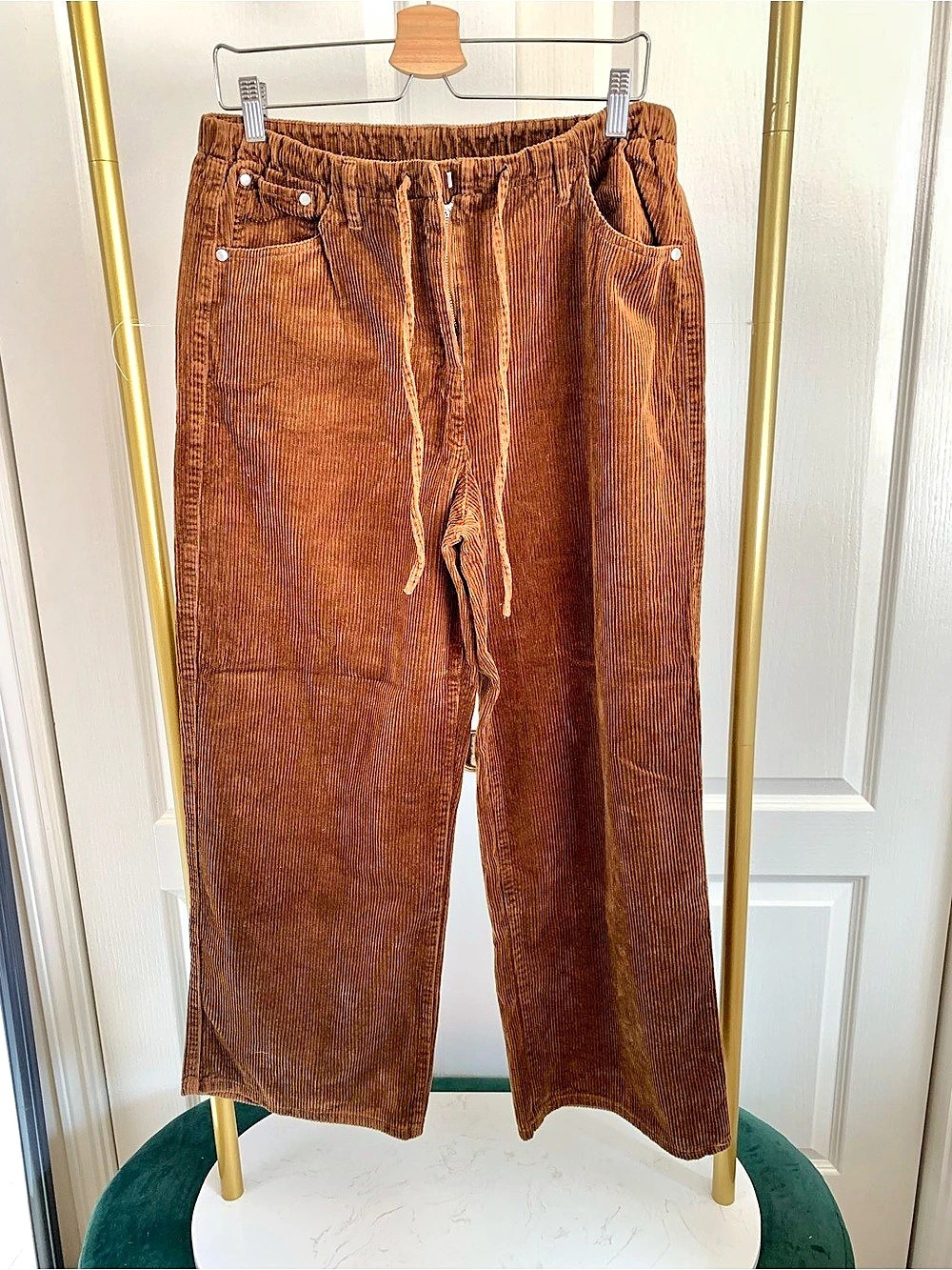 Christian Lacroix Corduroy Pants in Brown - Medium - EUC